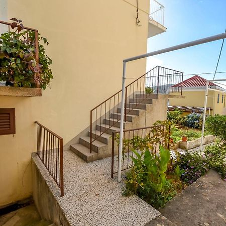 Apartments Guzela Primosten Bagian luar foto