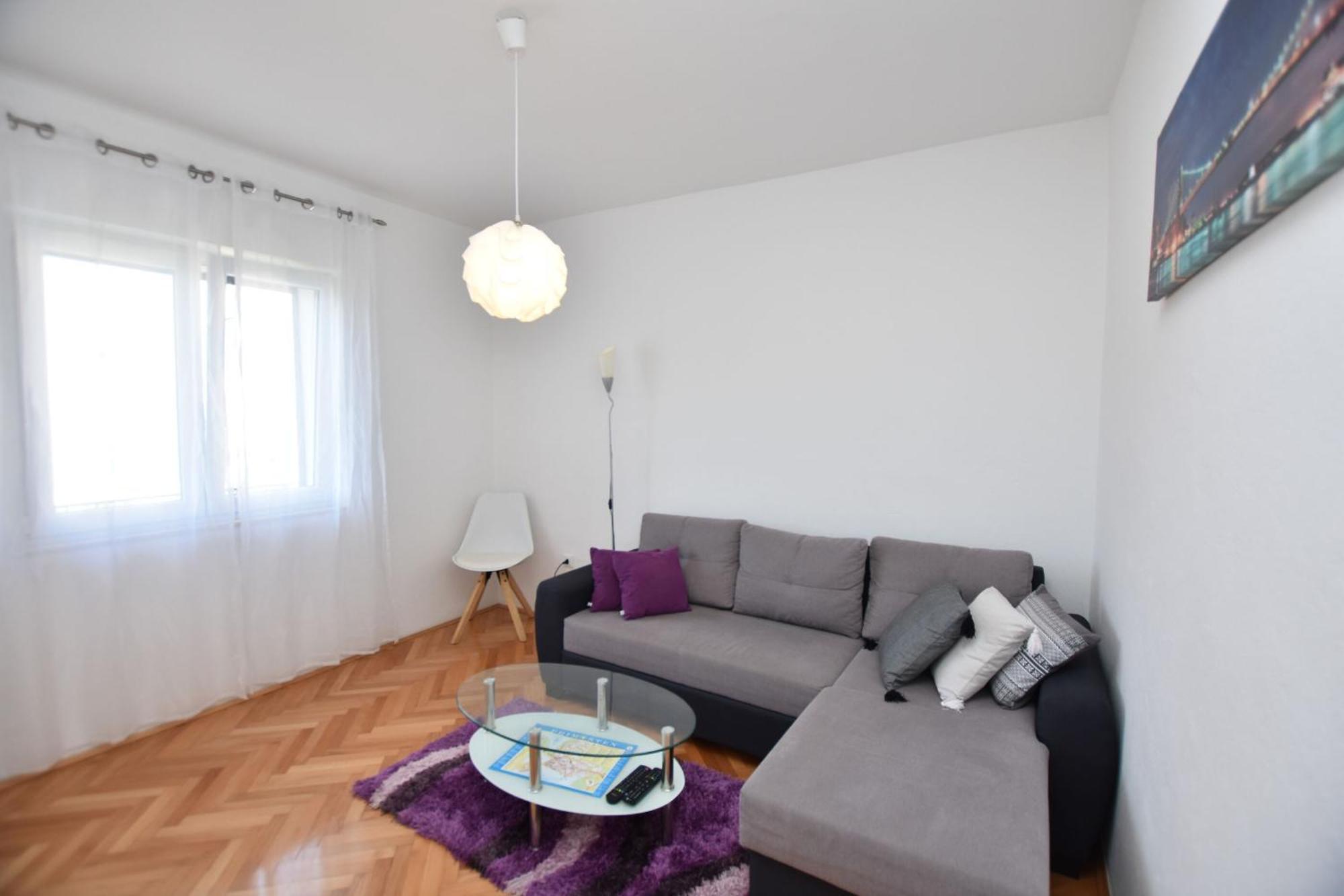 Apartments Guzela Primosten Ruang foto