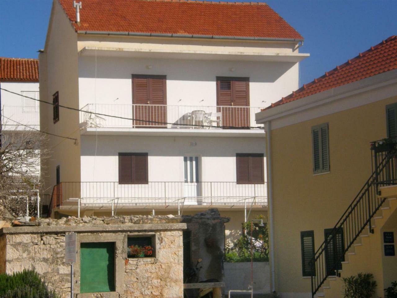 Apartments Guzela Primosten Bagian luar foto
